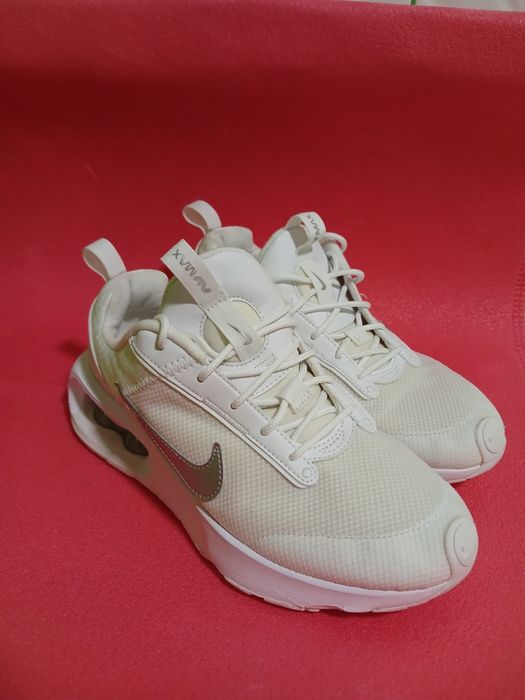Кросівки Жіночі Nike Air Max Intrlk