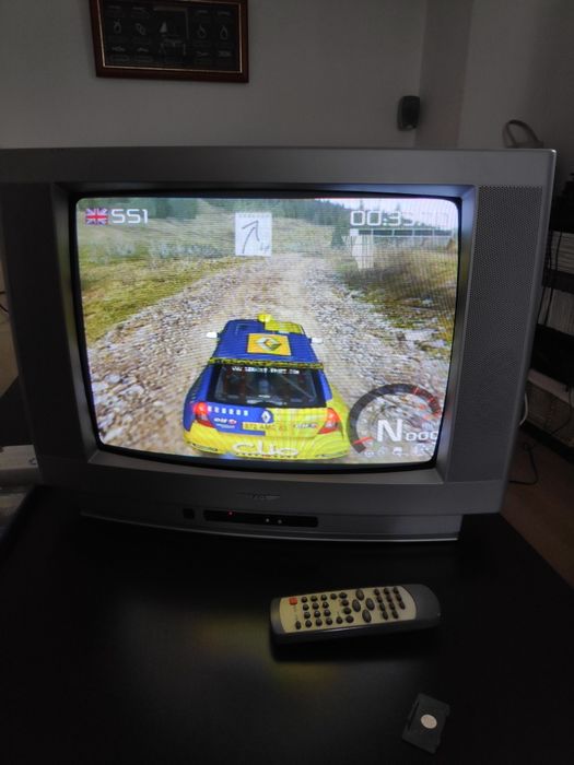 Televisões CRT vários tamanhos