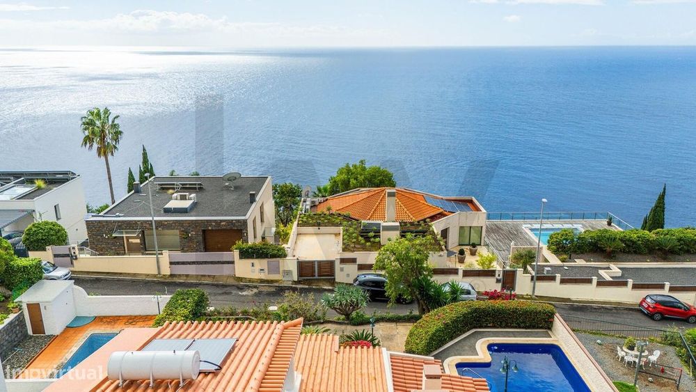 Moradia T4 com 258m2 no Garajau ,Piscina, Vista Mar Panorâmica e Garag