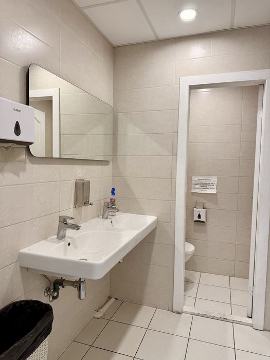 здається кабінет у медичному бізнес-центрі