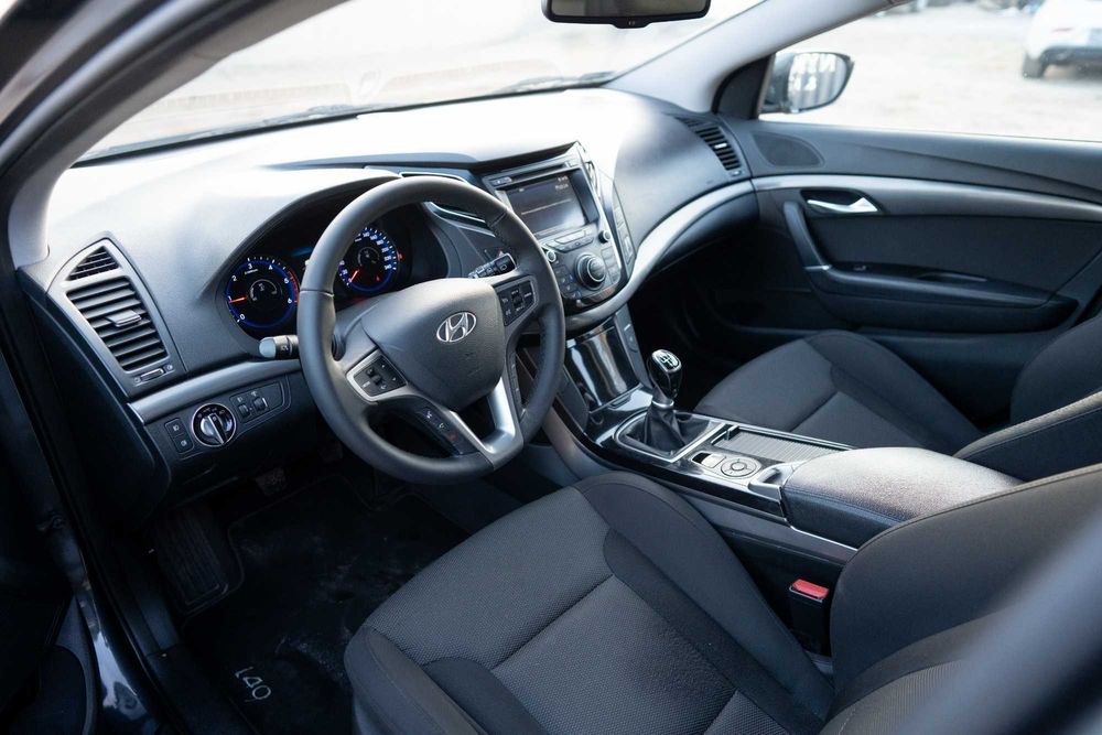 HYUNDAI i40 1.7CRDI 136KM * kamera cofania * LED * navi * zadbany