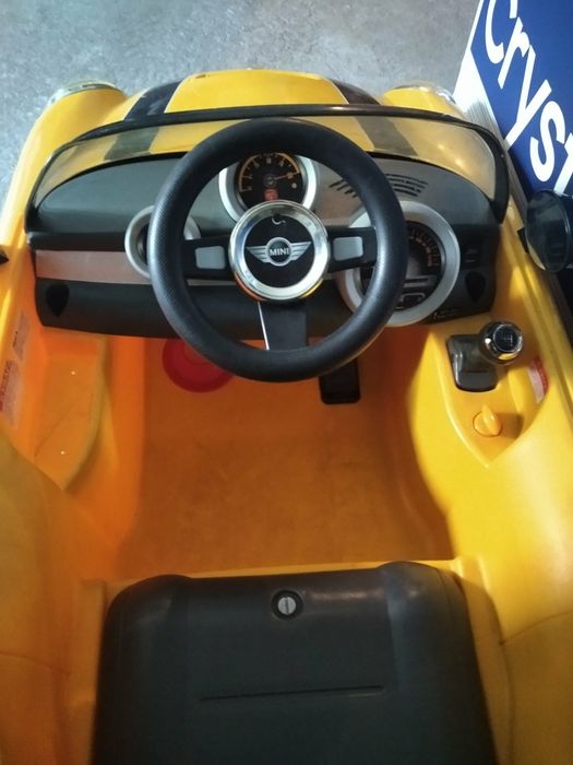 Электроавтомобиль."MINI COOPER"Машина на аккумуляторе