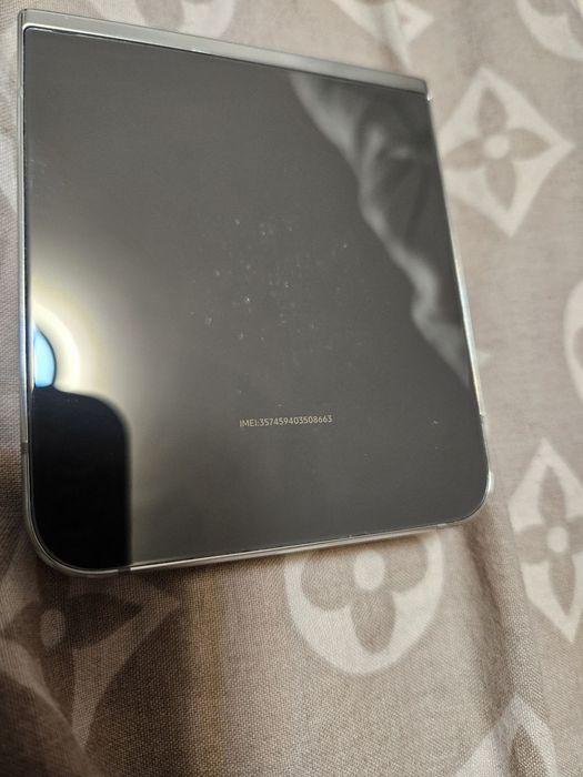Z Flip 5 USA 512/8
