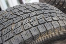 225-65-R17 DUNLOP GRANDTREK SJ6 зимняя резина 2штуки GERMANY