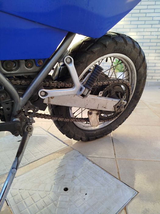 Moto Yamaha XT600E