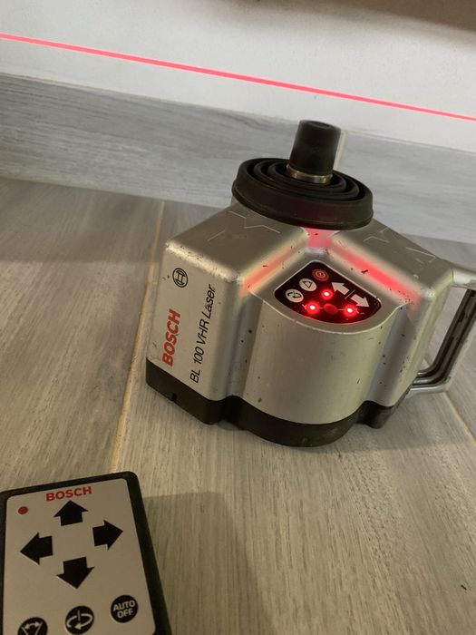 Ротаційний лазерний нівелір Bosch BL 100 VHR