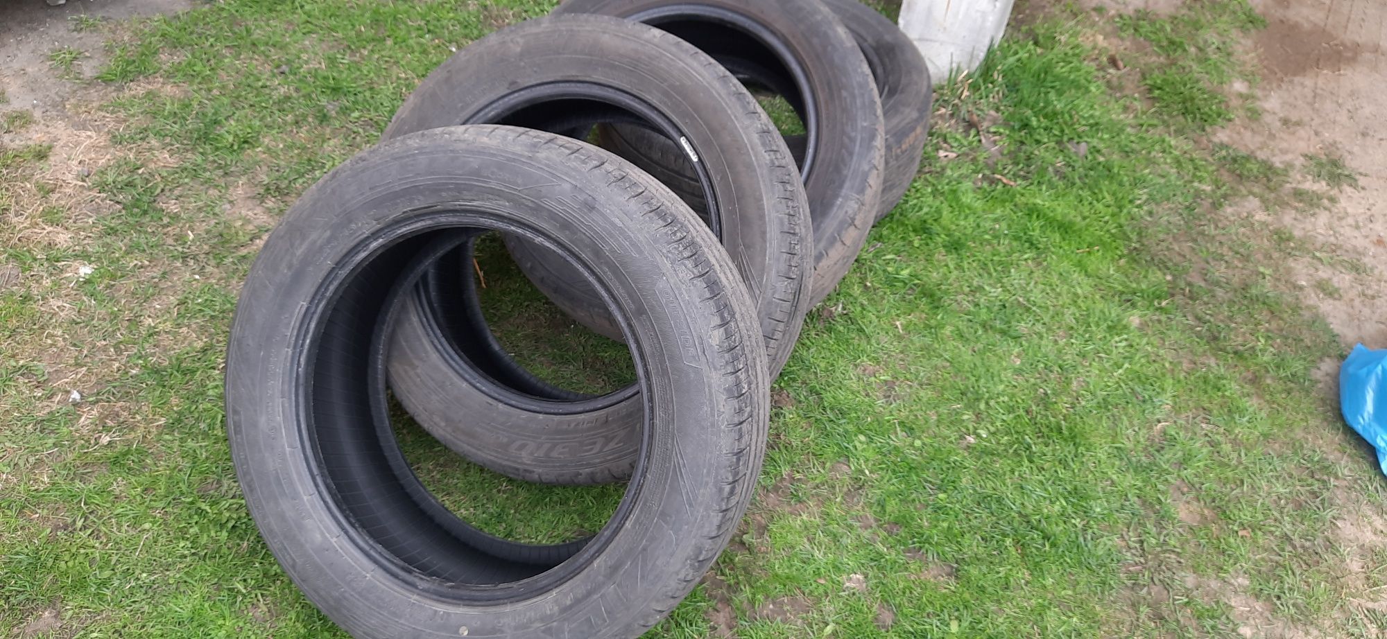 Opony letnie Falken 225/55 r17 z 2020 roku
