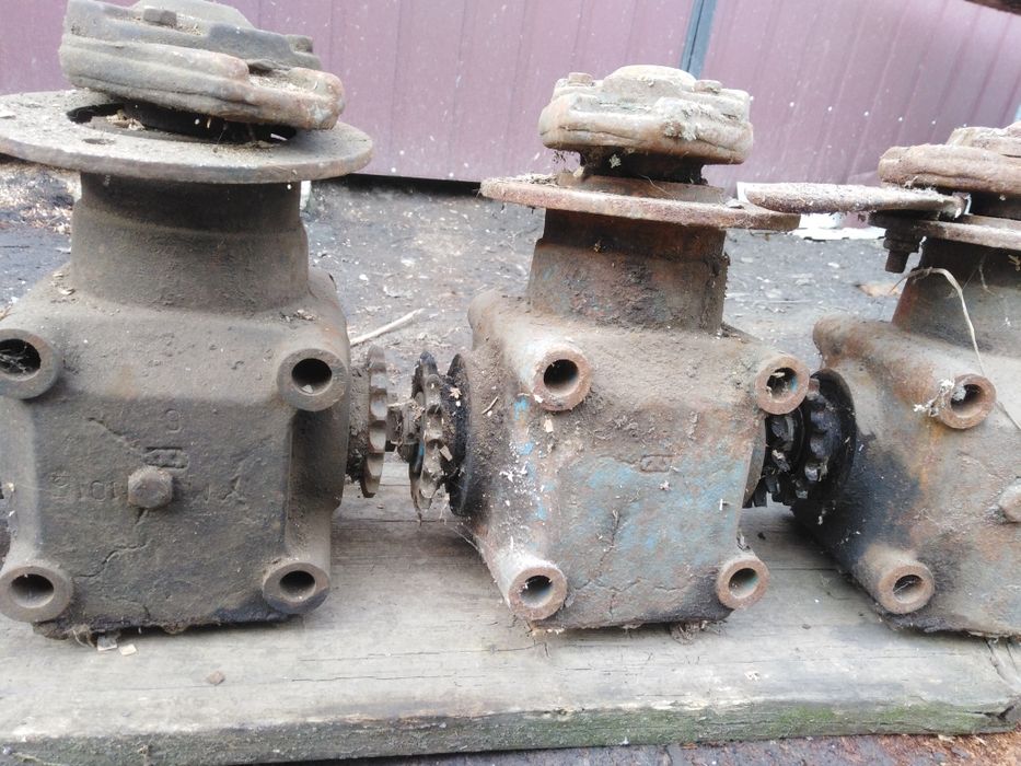 Редуктор подрібнювача жаткы КМС