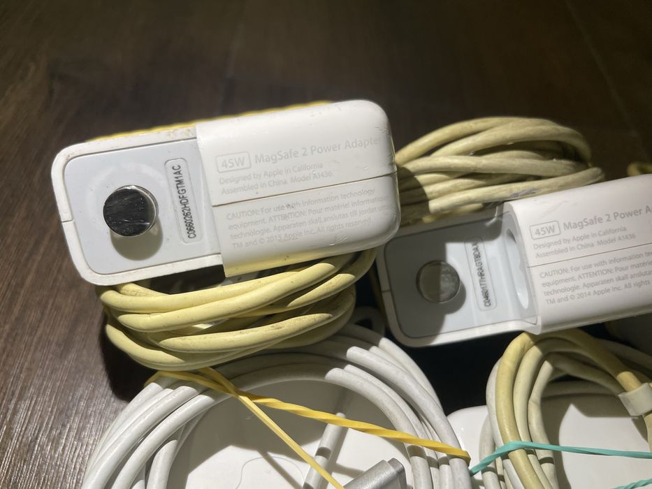 Продам зарядний пристрій Magsafe 2.45 w