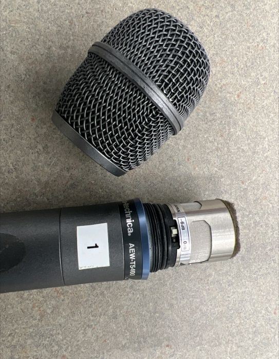 Shure UC24/SM87. Audio-Technica AEW R4100/T5400.