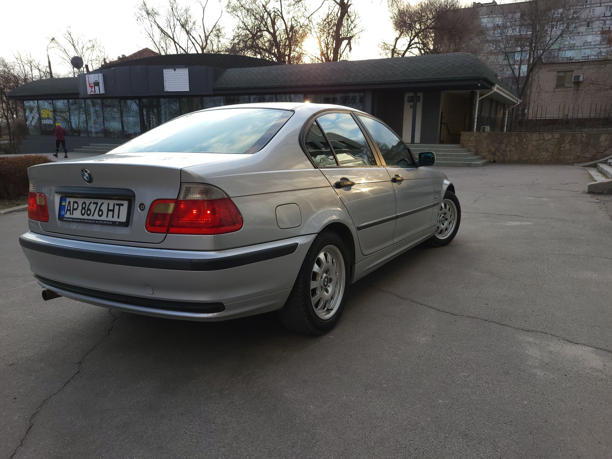 Продам BMW E46 седан