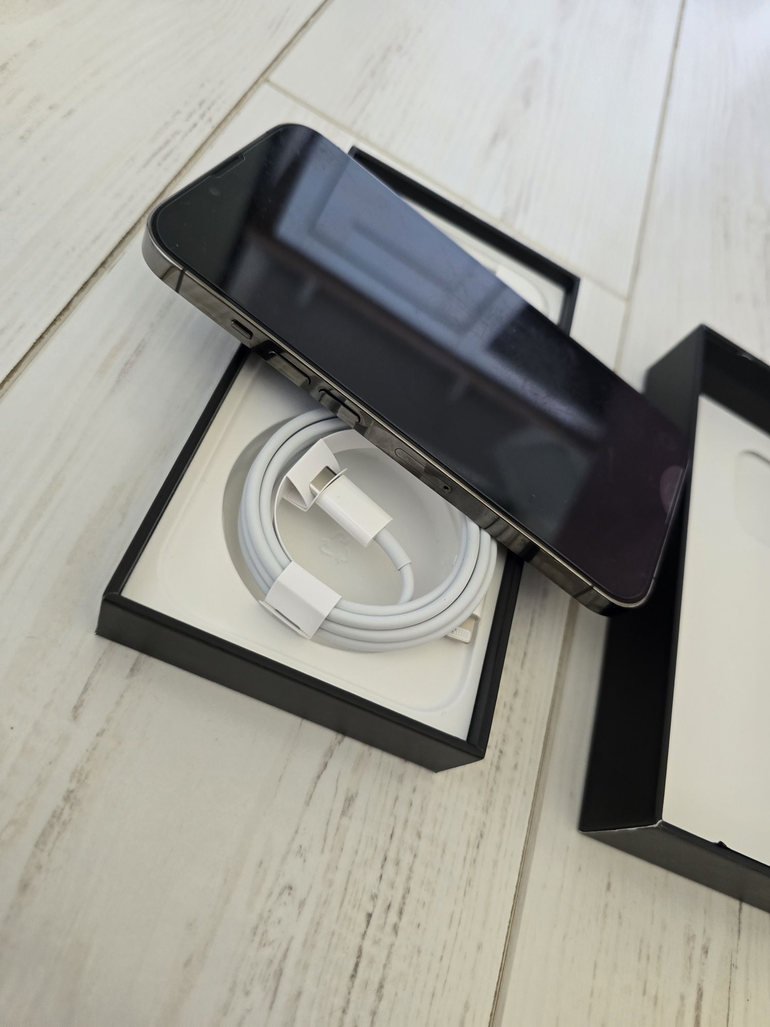 Sprzedam IPhone 13 pro