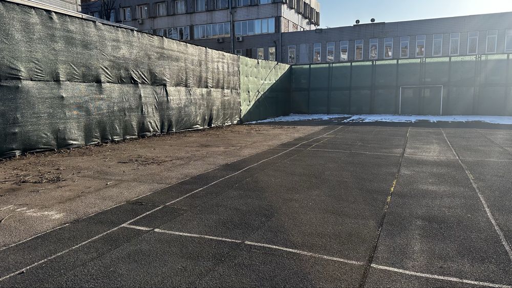 Оренда паркомісця/стоянка/паркінг в центрі міста Поштовий 40