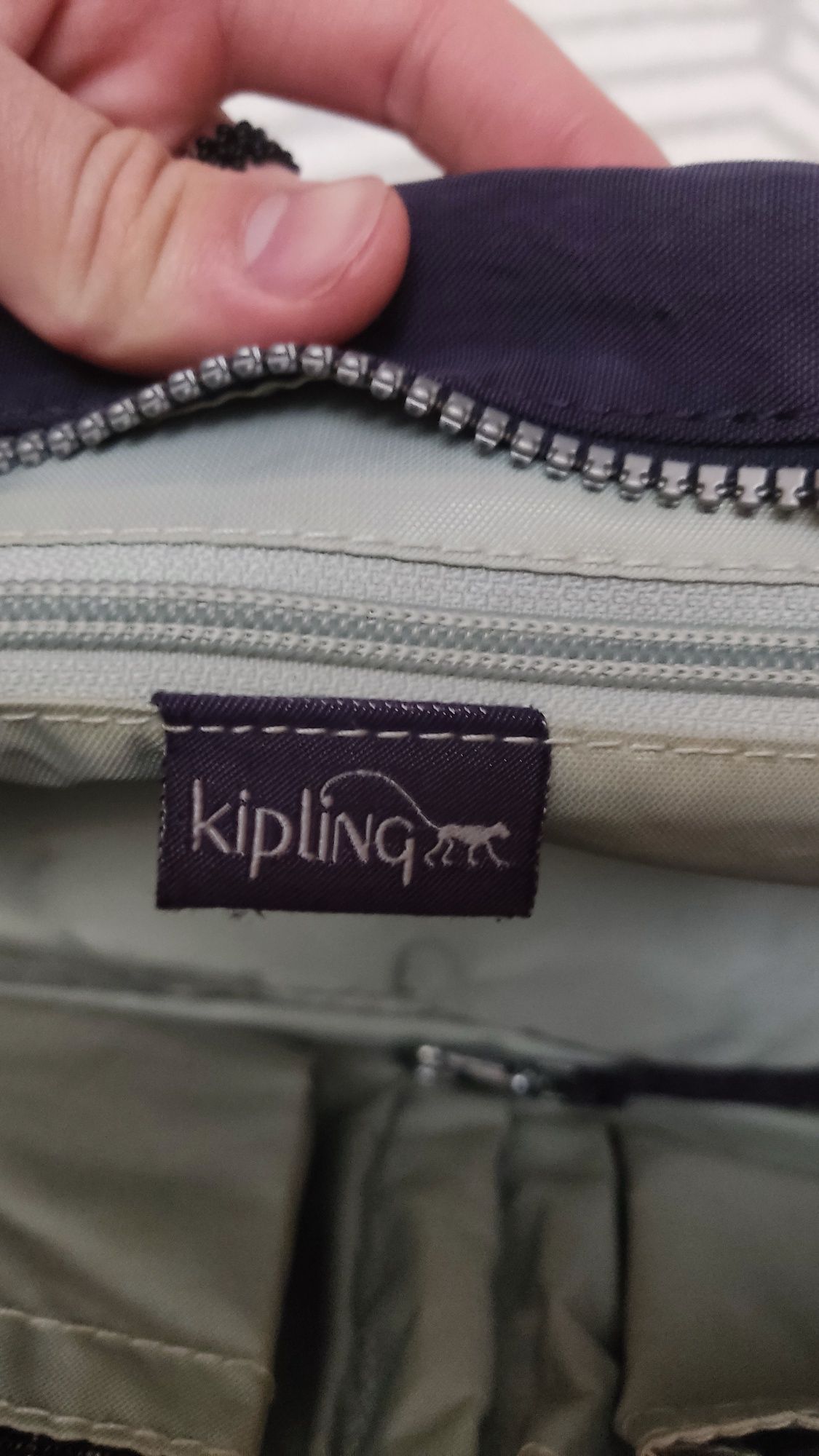 Продам барсєтку Kipling