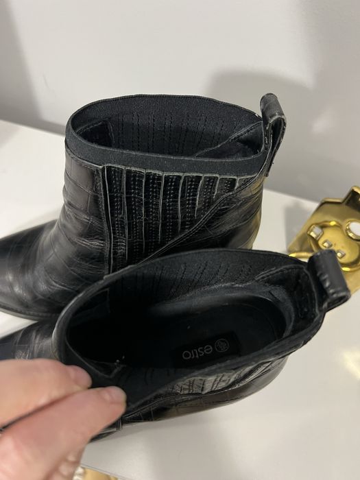 Козаки ботильйони estro 36