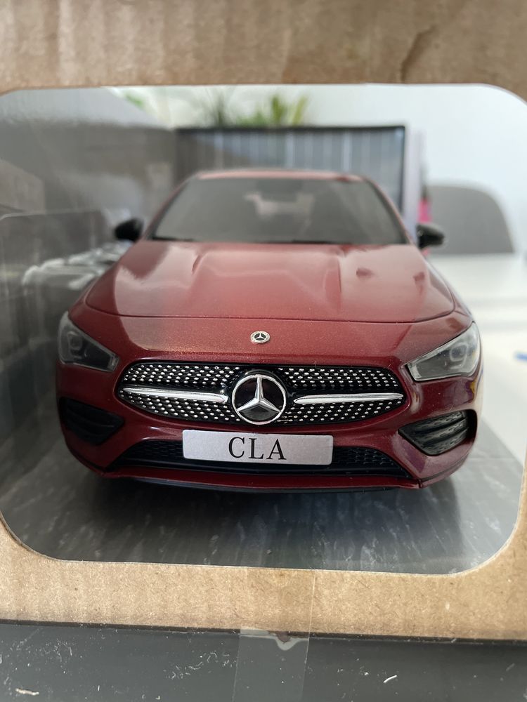 Model Mercedes CLA C118 AMG Line 2019 czerwony 1/18 Solido 1:18