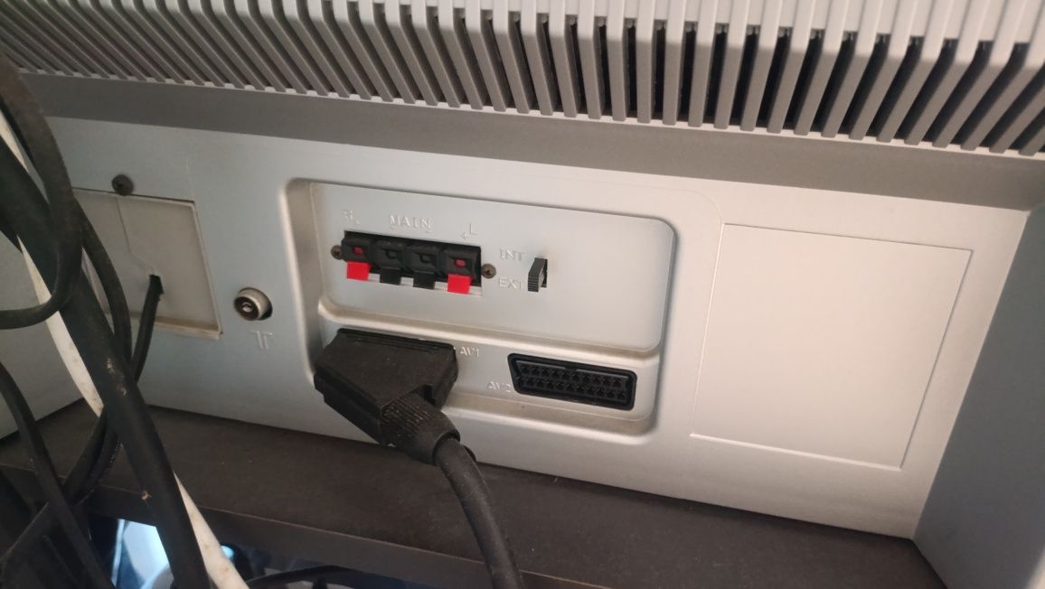 Televisão Firstline + móvel