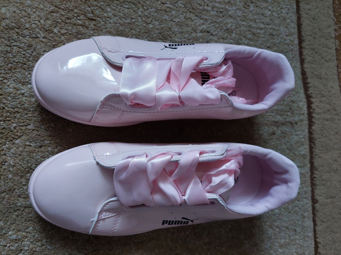 Nowe obuwie różowe