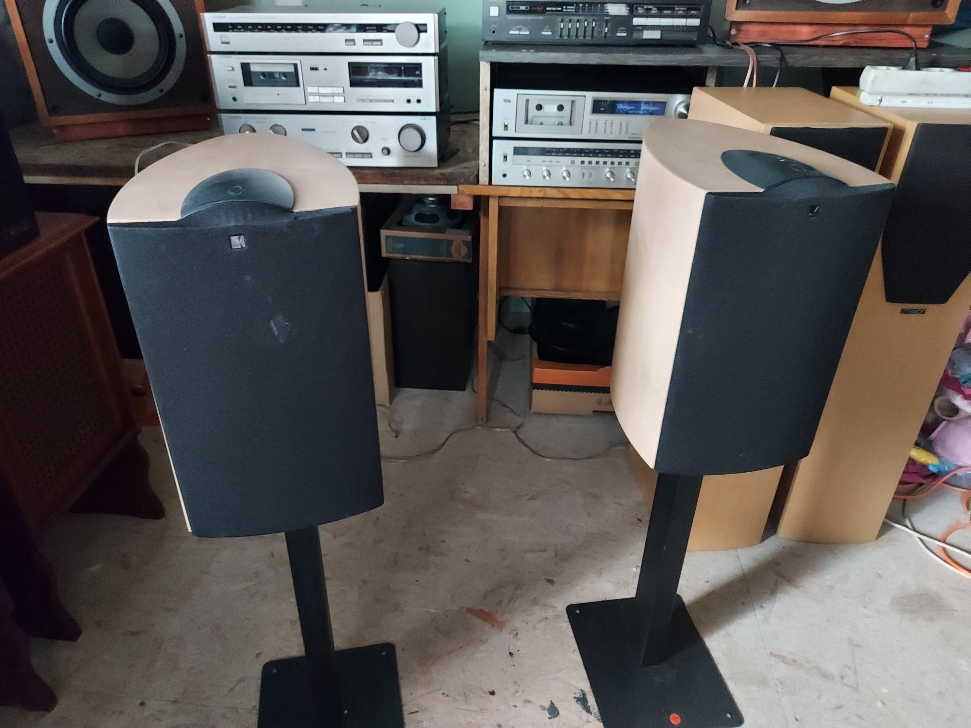 Kolumny monitory KEF IQ3