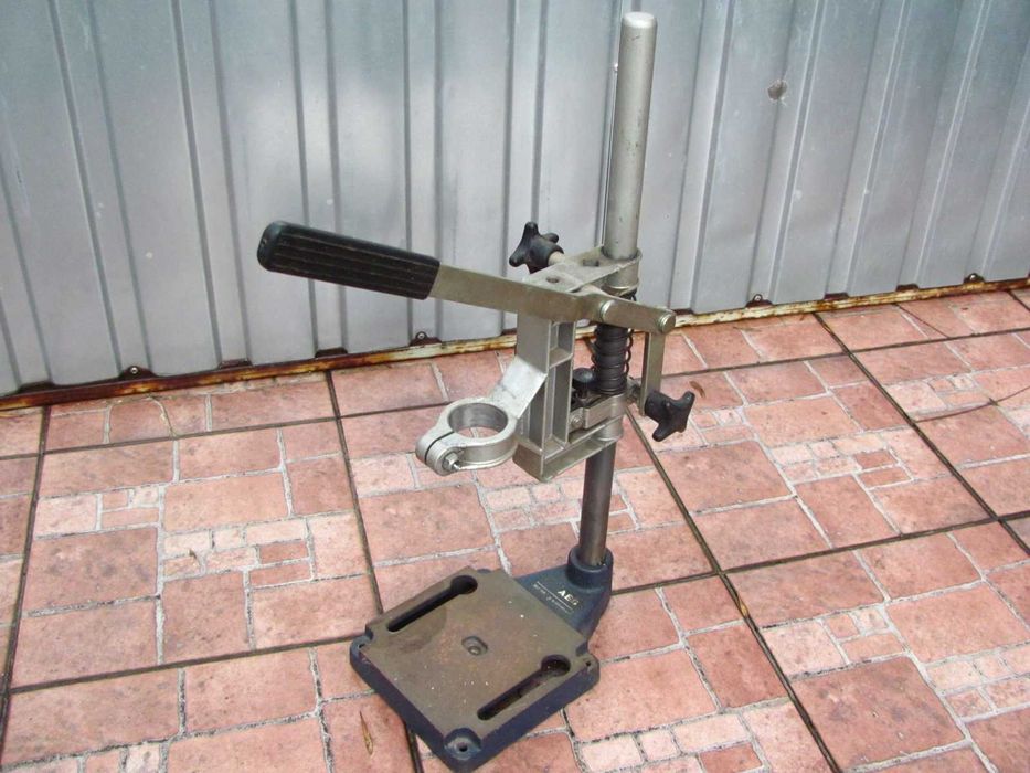 Solidny niemiecki statyw - stojak AEG do wiertarki stołowej ręcznej