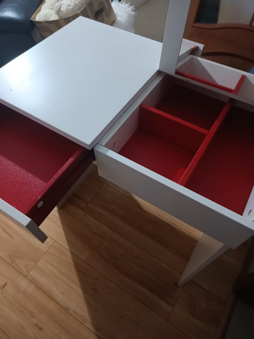 Toaletka  biała IKEA