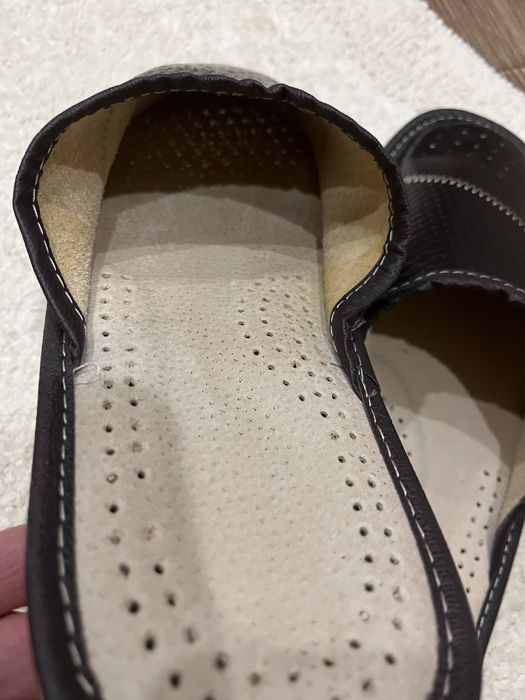 Тапки кожаные(41 р)и(44р)