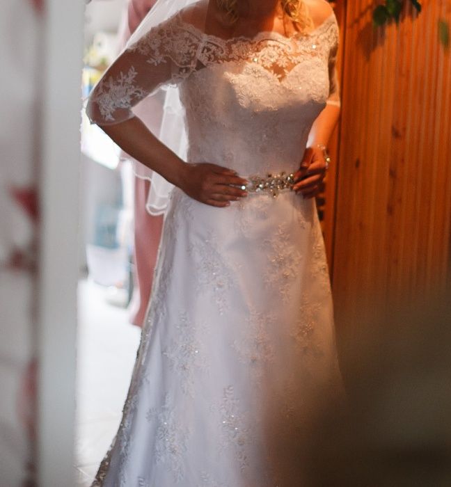 Śliczna suknienka ślubna koronkowa lit. A rozmiar 38 (M) wzrost 164 cm