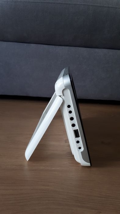 Leitor de DVD e pen drive portátil Philips PET830/00