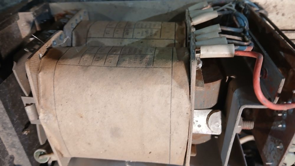 Автомобильное зарядное устройство Электрон 3м.