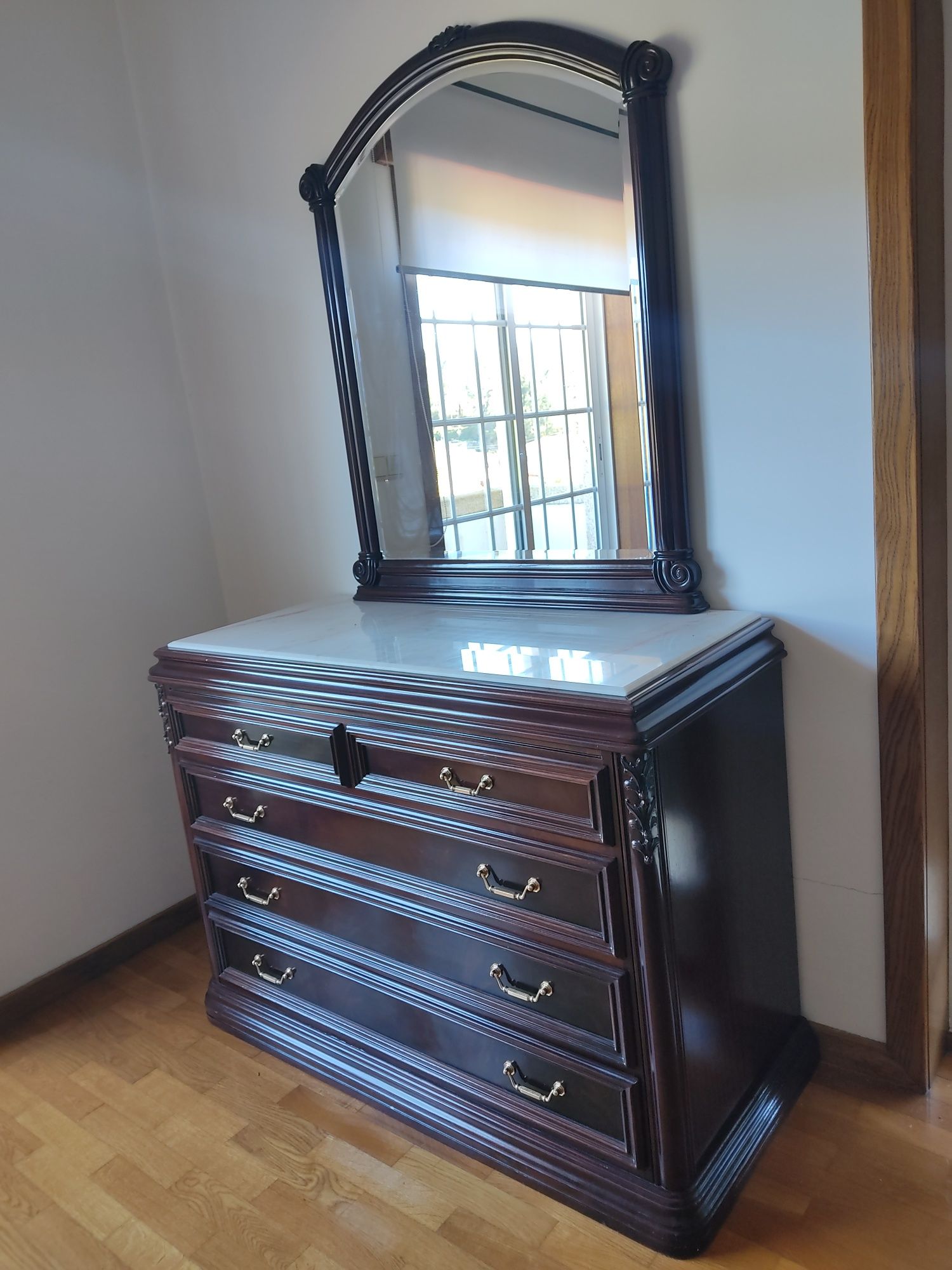Quarto completo estilo clássico