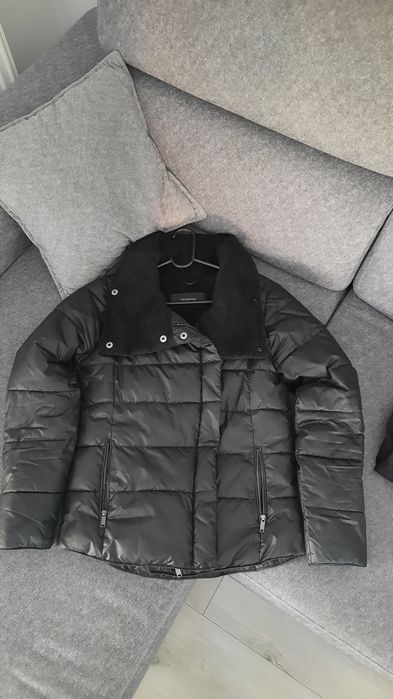 Zimowa kurtka r 36 reserved