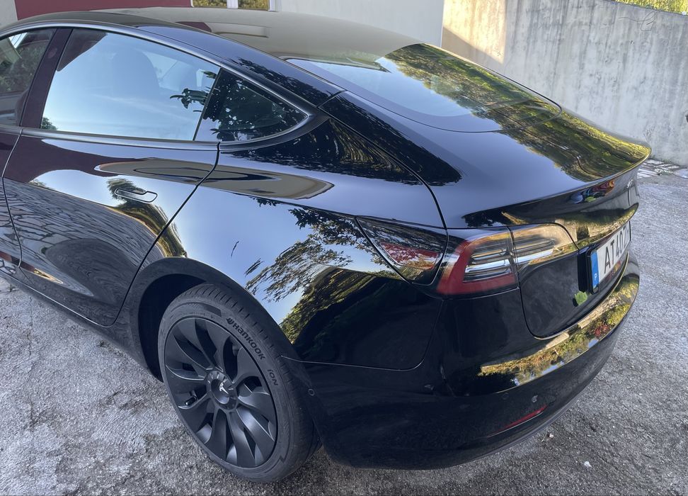 Tesla Model 3 Std Range Plus RWD + gancho de reboque