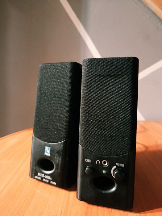 Продам колонки A4 Tech AS-6 SoundStar 2.0 
Компактні мультимедійні ко