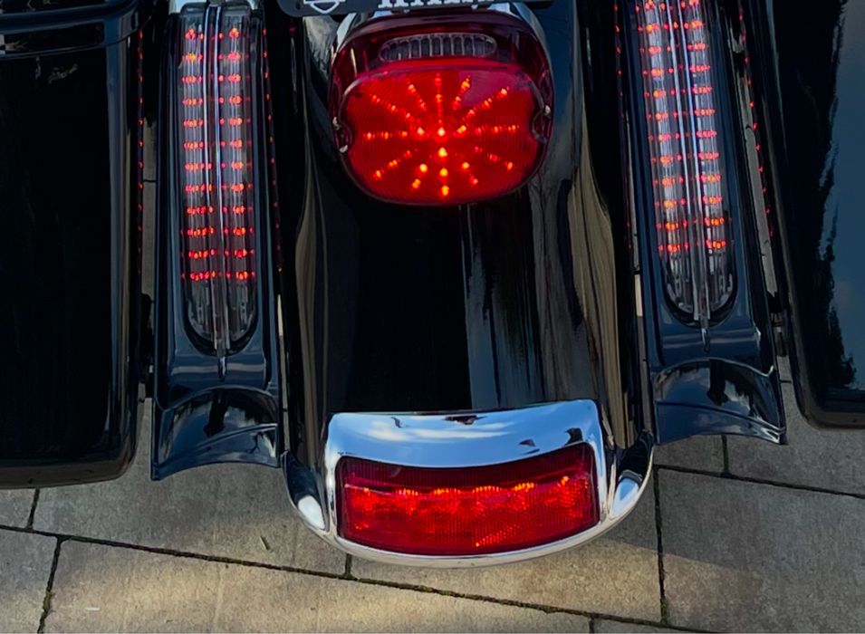 Panele świetlne LED – efektowny design dla motocykla Harley-Davidson
