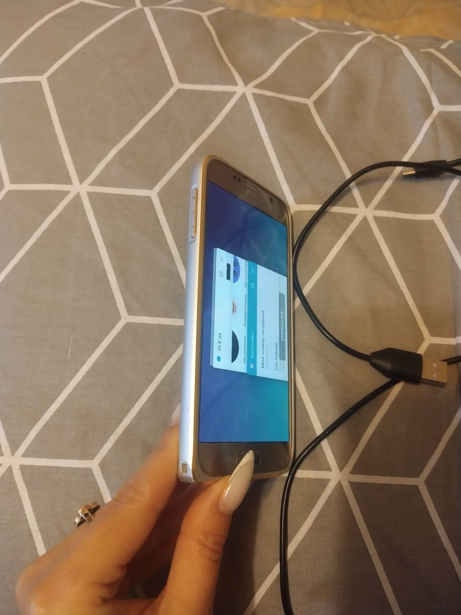 Продам телефон s6