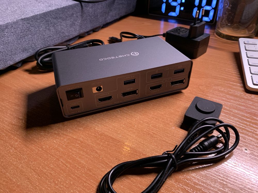 KVM-перемикач CMSTEDCD SW522. Док-станція з 4K60Hz HDMI 4K120Hz