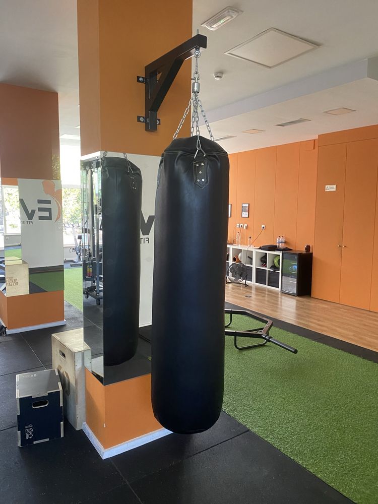Saco de boxe + suporte