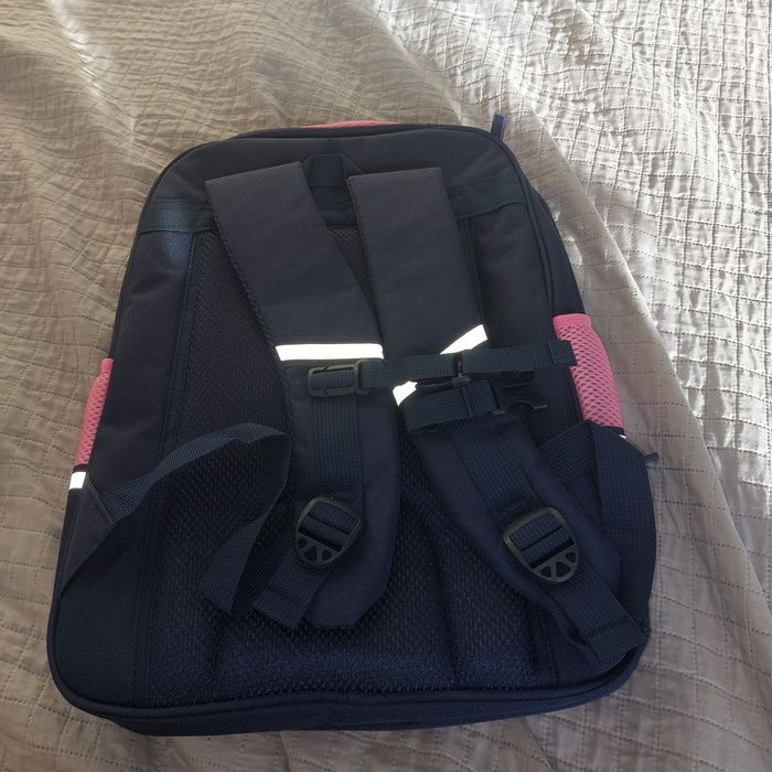 Sprzedam nowy plecak dla dziewczynki