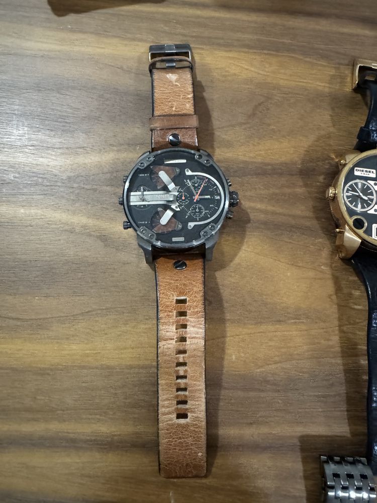 Vendo coleção de relógios originais DIESEL!