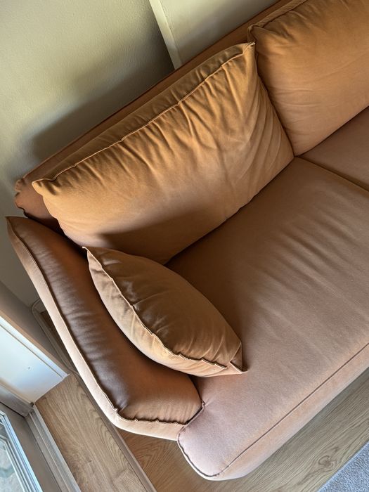 Sofá com chaise longue