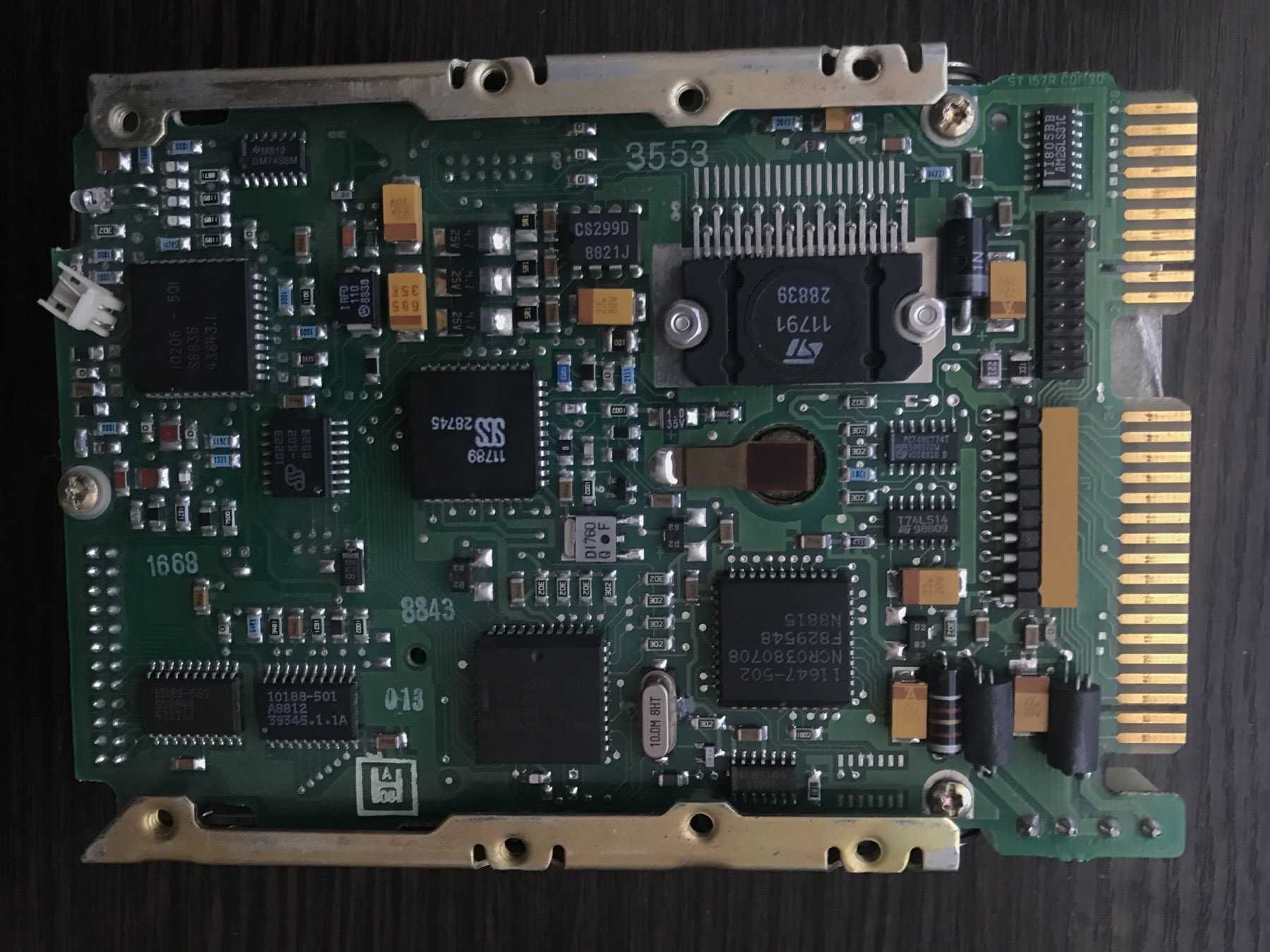 Рэтро жёсткий диск Seagate ST-125 ёмкостью 20MГбайт