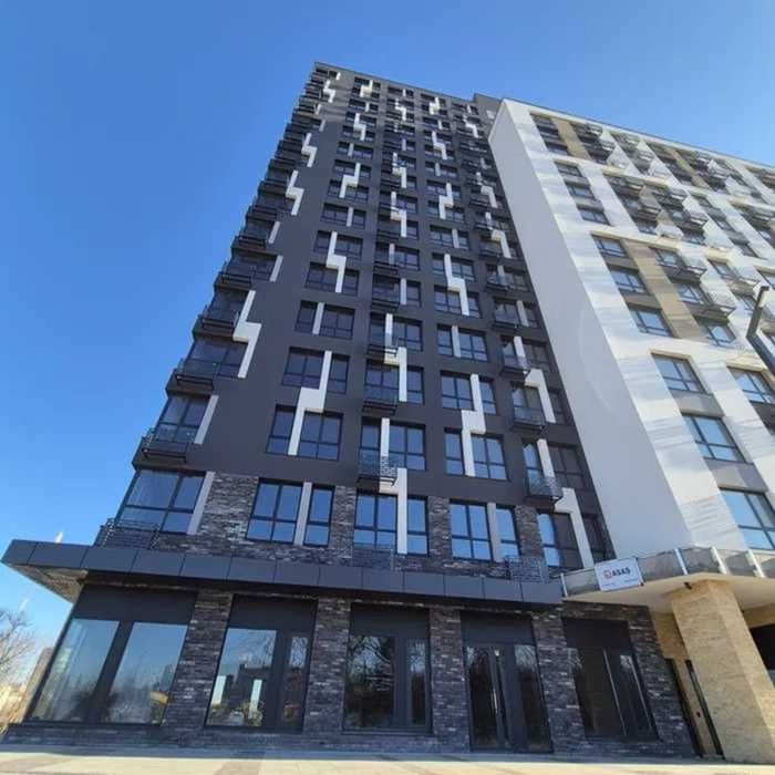 2 кім в ЖК,можна програма Є Оселя