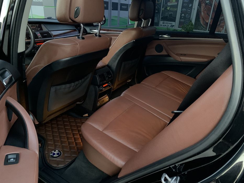 Продам BMW X5 е70 Biturbo