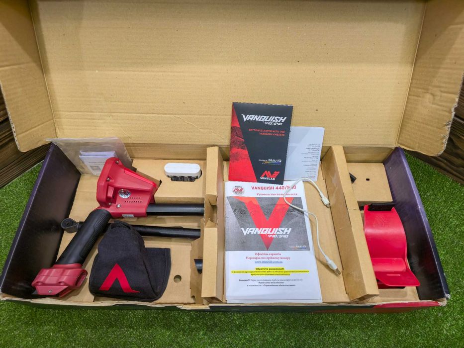 Металошукач Minelab Vanquish 540 Multi-IQ