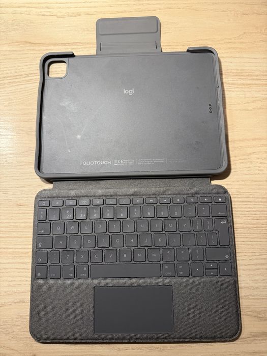 Etui klawiatura Logitech Folio Touch (iPad Pro/air 11