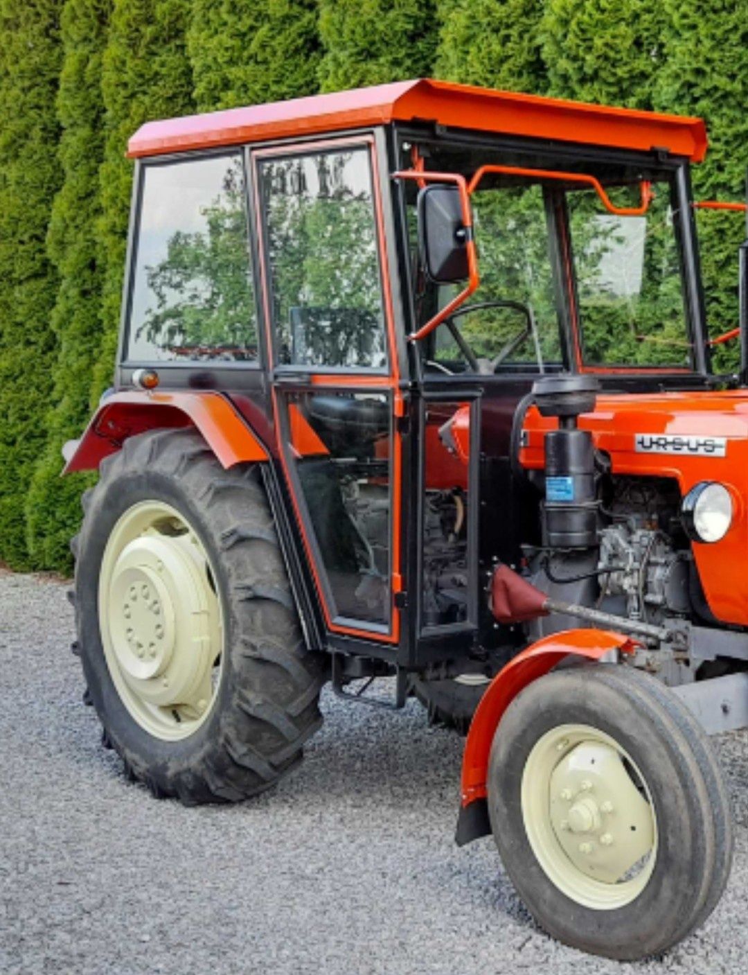 Kabina kabiny ursus ciągnik traktor rolniczy maska błotnik C-330 C-360