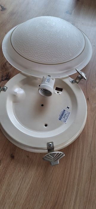 Lampa plafon na  żarówkę