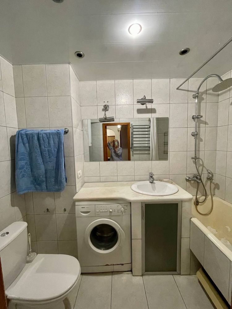 Продам 3 комнатную квартиру , метро Киевская