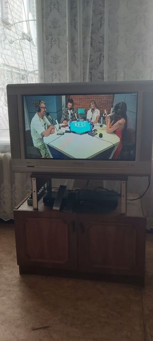 Телевізор  FHILIPS 32".