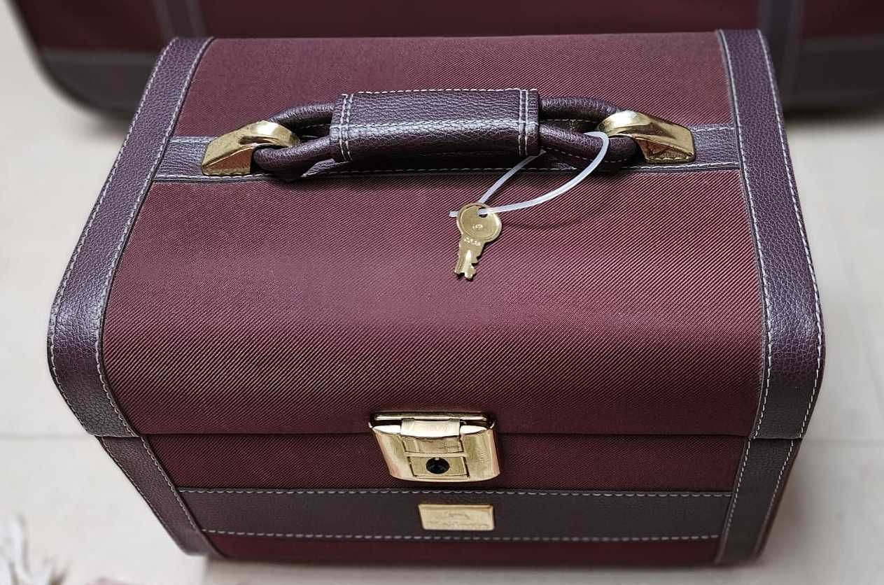 Mala + necessaire da marca Modarte nunca usados